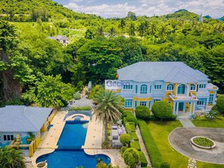 For sale 8 bedrooms house in Bang Saray, Pattaya