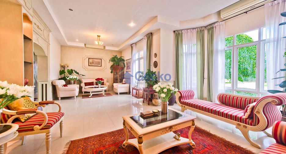 Haus zum Kauf mit 8 Zimmer in Bang Saray, Pattaya