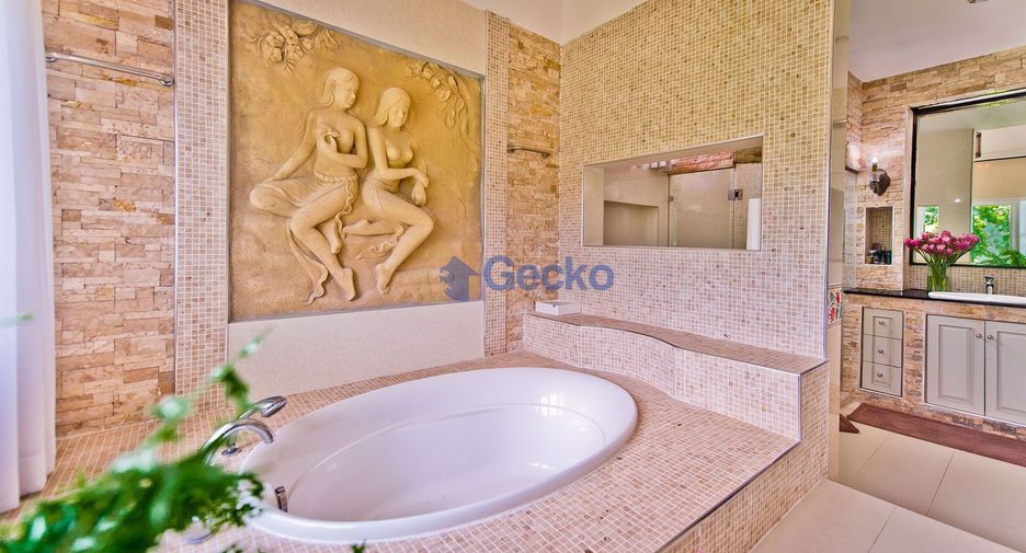 Haus zum Kauf mit 8 Zimmer in Bang Saray, Pattaya