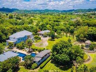 For sale 8 bedrooms house in Bang Saray, Pattaya