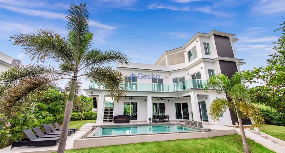 For sale 4 bedrooms house in Huay Yai, Pattaya