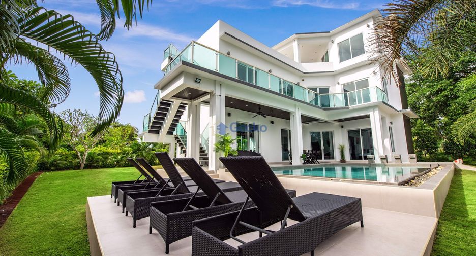For sale 4 bedrooms house in Huay Yai, Pattaya