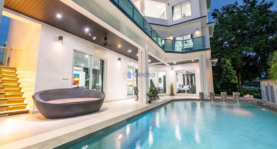 For sale 4 bedrooms house in Huay Yai, Pattaya