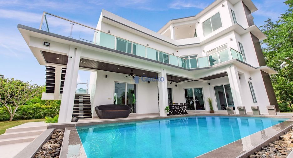 For sale 4 bedrooms house in Huay Yai, Pattaya