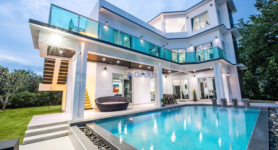 For sale 4 bedrooms house in Huay Yai, Pattaya