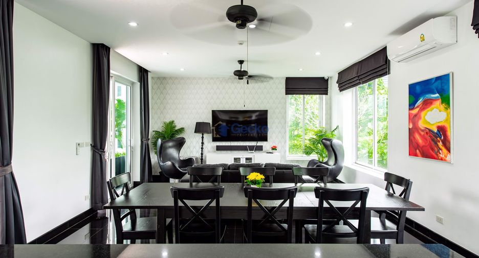 For sale 4 bedrooms house in Huay Yai, Pattaya