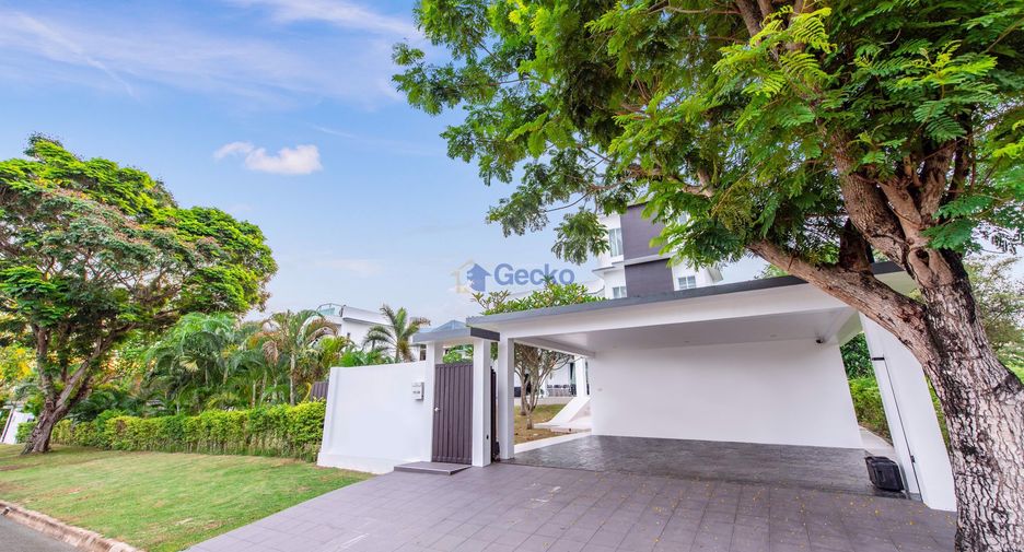 For sale 4 bedrooms house in Huay Yai, Pattaya