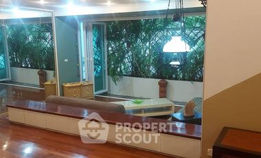 Condo en alquiler de 3 habitaciones en Sathon, Bangkok