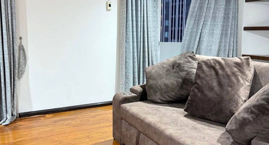 Wohnung zur Miete mit 2 Zimmer in Watthana, Bangkok