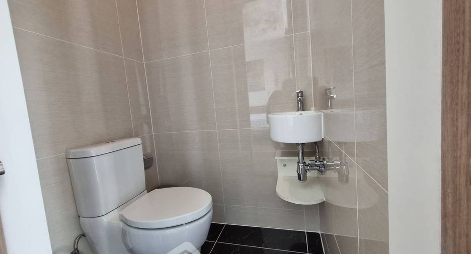 For sale 1 bed condo in Khlong Toei, Bangkok
