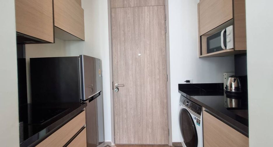 For sale 1 bed condo in Khlong Toei, Bangkok