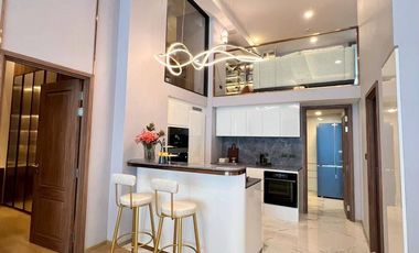 For sale 2 bedrooms condo in Huai Khwang, Bangkok