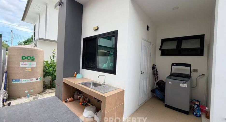 For sale 3 bedrooms house in Si Racha, Chonburi