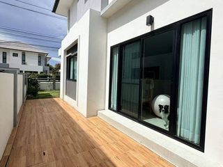 For sale 3 bedrooms house in Si Racha, Chonburi