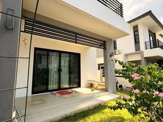 For sale 3 bedrooms house in Si Racha, Chonburi