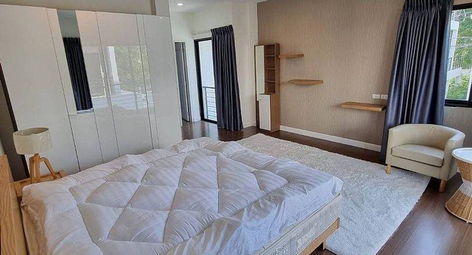 For rent and for sale 3 bedrooms house in Prawet, Bangkok
