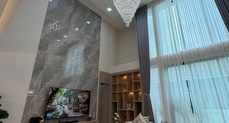 À vendre 5 chambres villa à East Pattaya, Pattaya
