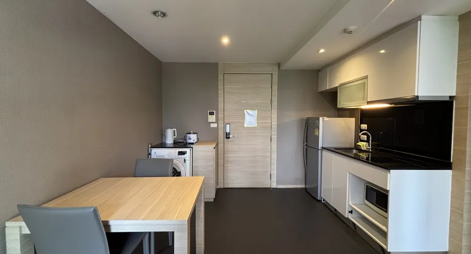 For rent 1 bed condo in Sathon, Bangkok