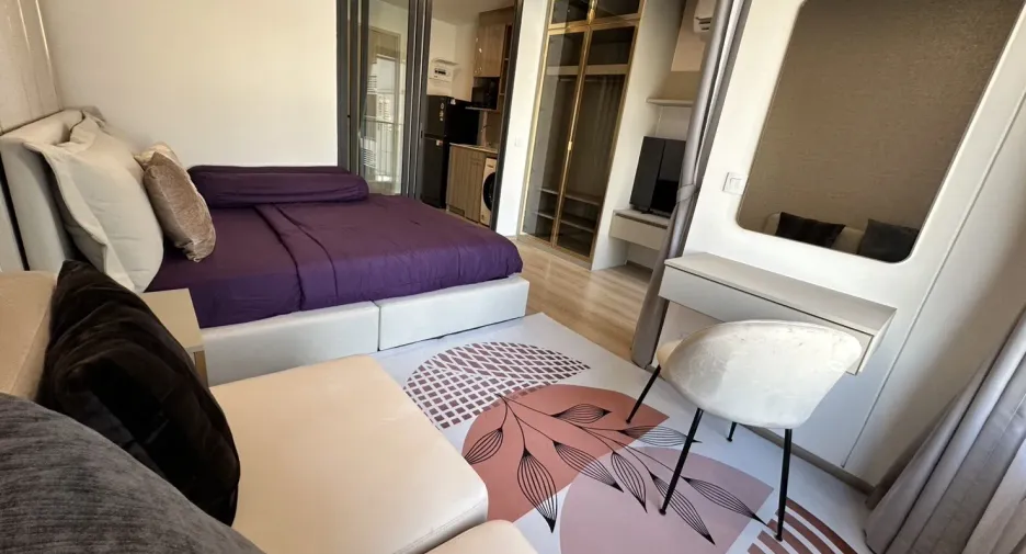 For rent スタジオ condo in Khlong Toei, Bangkok