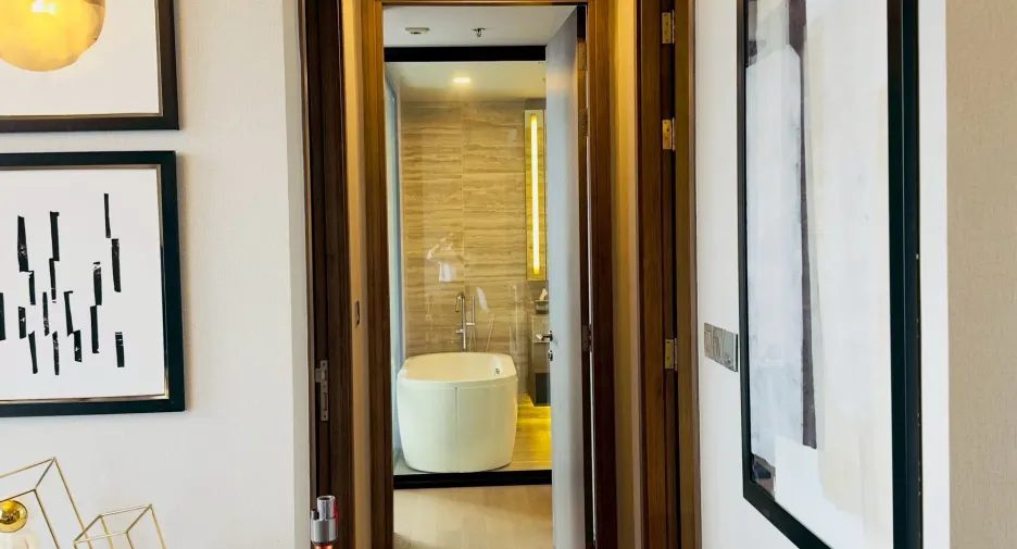 À vendre 2 chambres condo à Khlong Toei, Bangkok