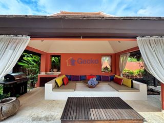 For rent and for sale 5 bedrooms house in Bang Lamung, Chonburi