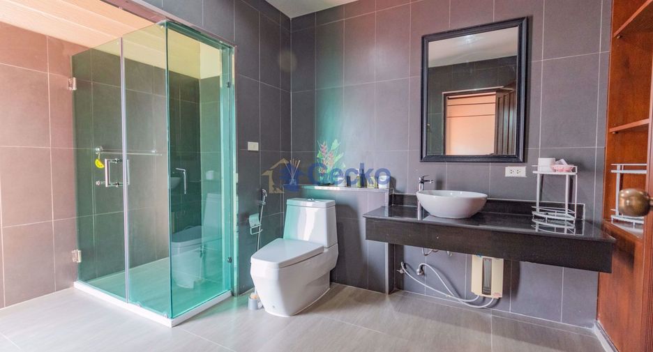 For sale 3 ベッドルーム house in East Pattaya, Pattaya
