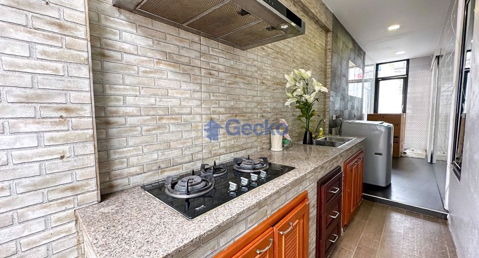 For rent 3 bedrooms house in East Pattaya, Pattaya