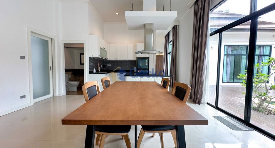 For rent 3 bedrooms house in East Pattaya, Pattaya