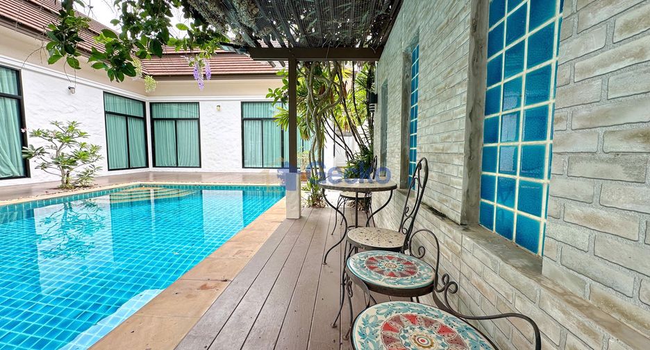 For rent 3 bedrooms house in East Pattaya, Pattaya