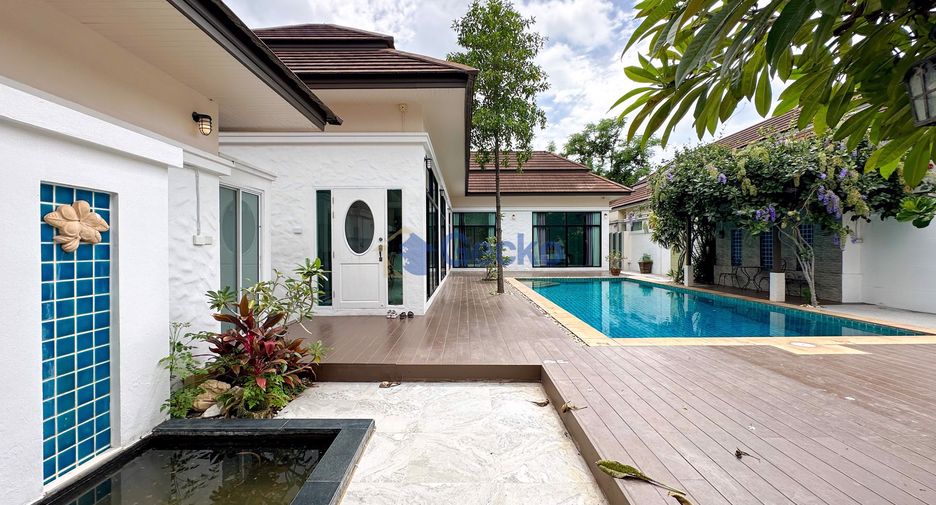 For rent 3 bedrooms house in East Pattaya, Pattaya