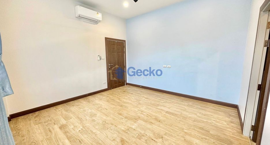 For rent and for sale 6 bedrooms house in Huay Yai, Pattaya