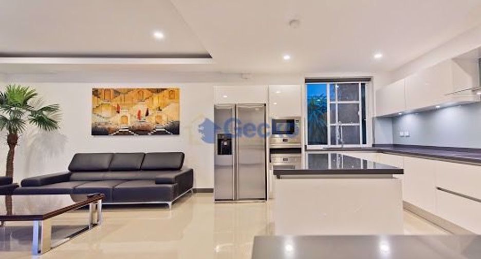 Haus zur Miete mit 5 Zimmer in East Pattaya, Pattaya