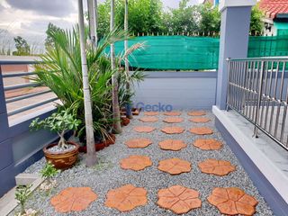 Haus zur Miete und zum Kauf mit 2 Zimmer in Bang Lamung, Chonburi