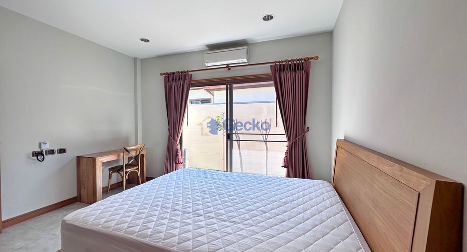 For rent 3 bedrooms house in East Pattaya, Pattaya