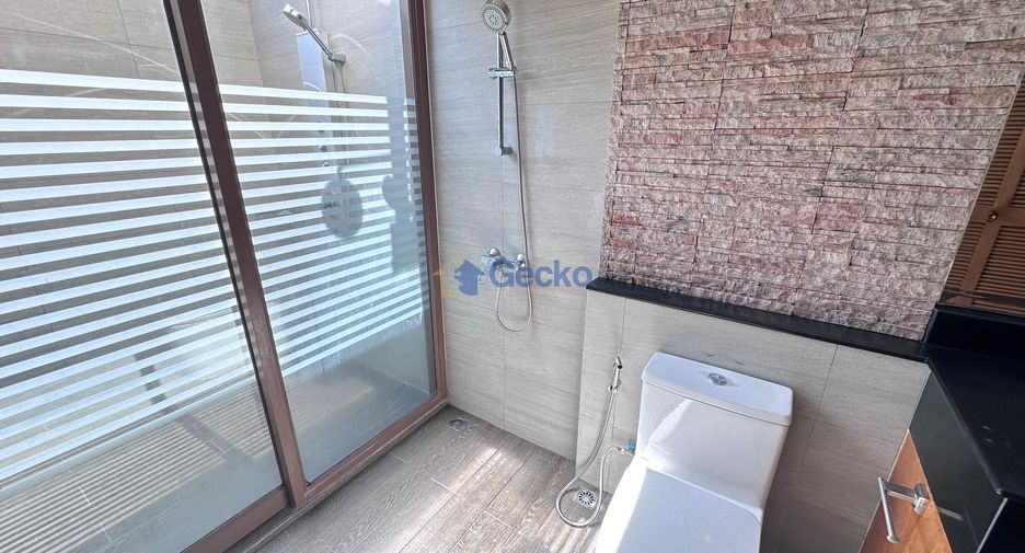 For rent 3 bedrooms house in East Pattaya, Pattaya