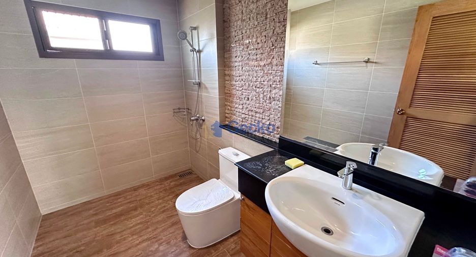 For rent 3 bedrooms house in East Pattaya, Pattaya