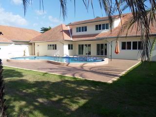 Haus zur Miete mit 4 Zimmer in Bang Lamung, Chonburi