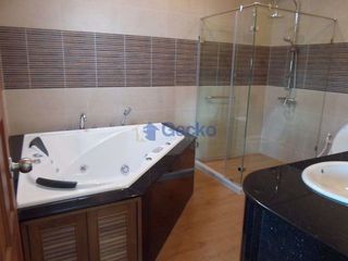 Haus zur Miete mit 4 Zimmer in Bang Lamung, Chonburi