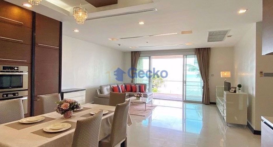 For rent 2 bedrooms condo in North Pattaya, Pattaya