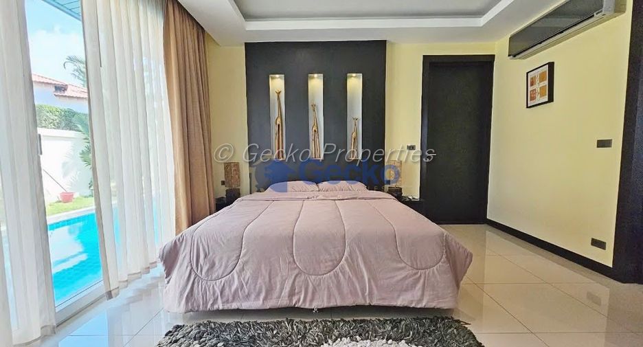 For rent and for sale 4 bedrooms house in Bang Lamung, Chonburi