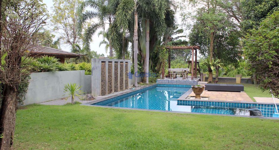 For rent 3 bedrooms house in East Pattaya, Pattaya