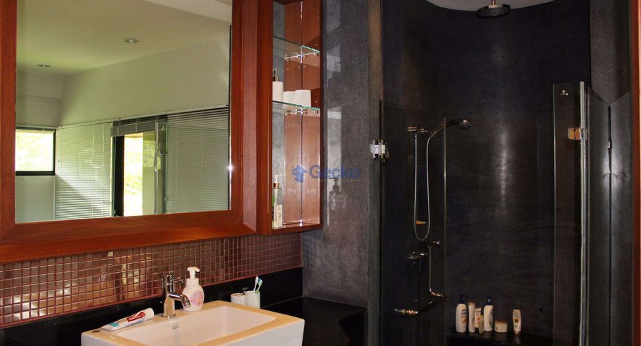 For rent 3 bedrooms house in East Pattaya, Pattaya