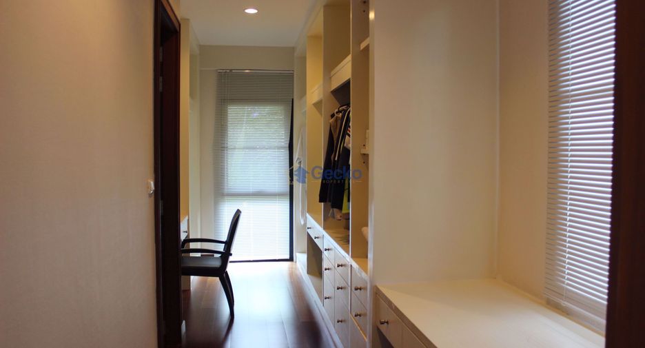 For rent 3 bedrooms house in East Pattaya, Pattaya