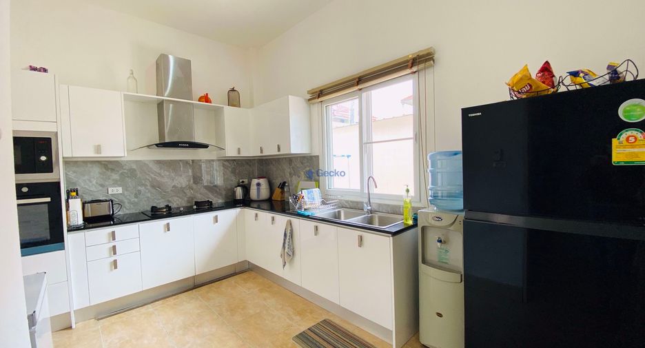 For sale 3 bedrooms house in East Pattaya, Pattaya