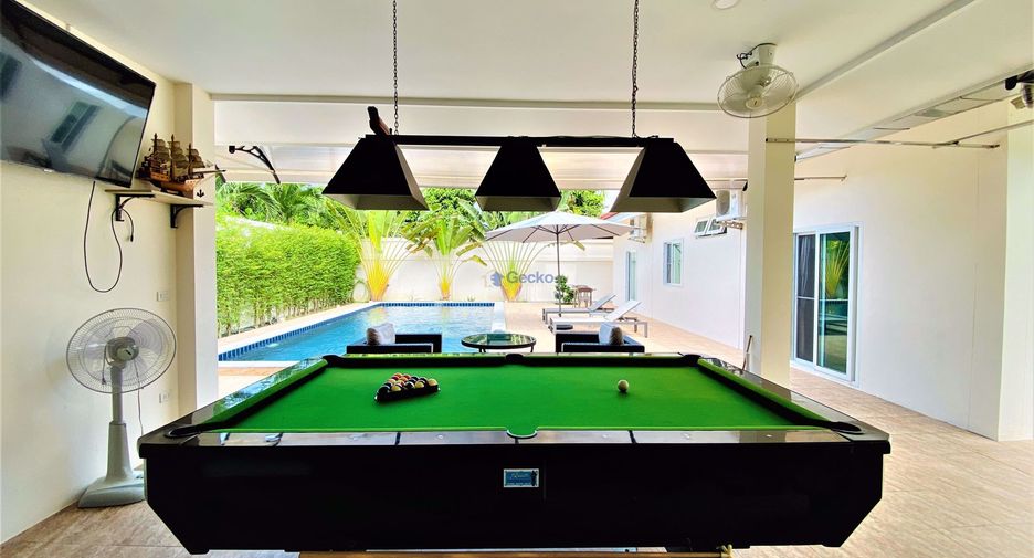 For sale 3 bedrooms house in East Pattaya, Pattaya