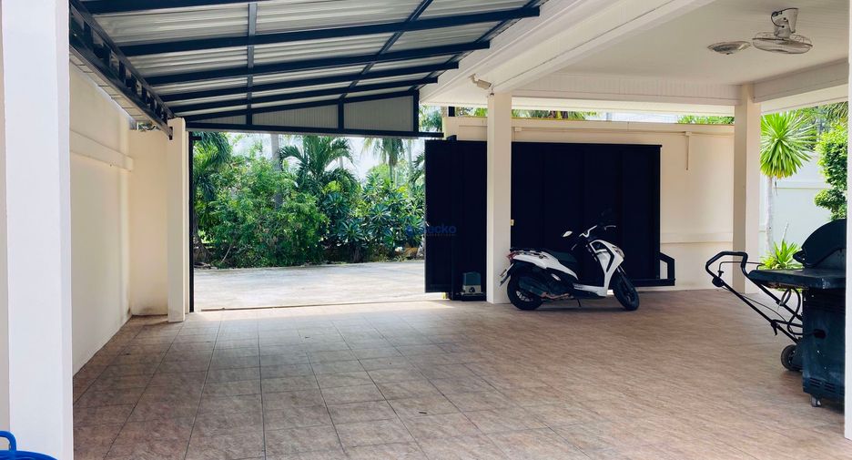 For sale 3 bedrooms house in East Pattaya, Pattaya