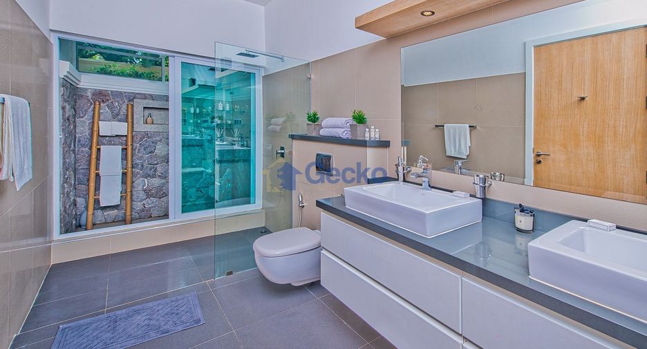 Casa en alquiler y en venta de 3 habitaciones en East Pattaya, Pattaya
