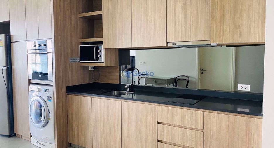 For rent 2 bedrooms condo in North Pattaya, Pattaya