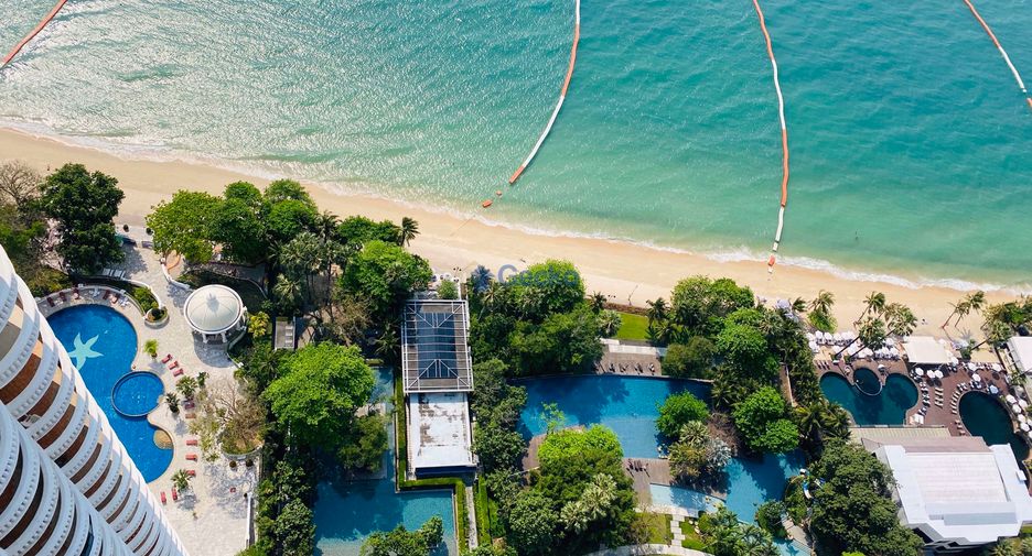For rent 2 bedrooms condo in North Pattaya, Pattaya