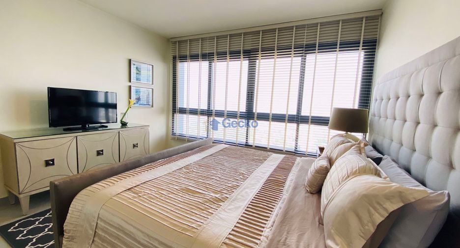 For rent 2 bedrooms condo in North Pattaya, Pattaya